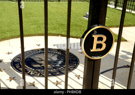 Barbara Bush burial site at the George Bush Presidential Library on the campus of Texas A&M University in College Station, Texas, USA. Stock Photo