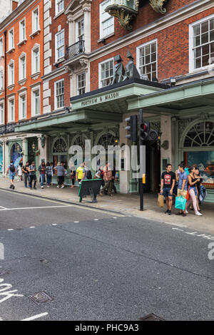 Fortnum & Mason, Piccadilly, London, England, UK Stock Photo