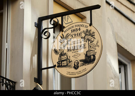 The night view of Mariage Frères tea shop.Paris.France Stock Photo - Alamy