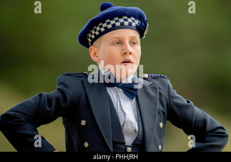 01/09/2018. Braemar, United Kingdom. The Queen attends the Braemar Gathering. Scottish Dancing  at the Braemar Gathering Games begin before HM Queen Elizabeth II joined by  Prince Charles, Prince of Wales, Camilla, The Duchess of Cornwall and Princess Anne, attend The Braemar Royal Gathering in the Scottish Highlands.   Picture by Andrew Parsons / Parsons Media Credit: andrew parsons/Alamy Live News Stock Photo