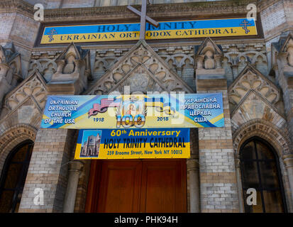 Notices on the front of Holy Trinity Ukrainian Orthodox Cathedral in Lower Manhattan, New York City Stock Photo