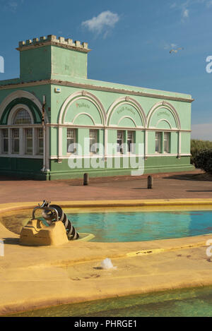 Montrose Traill Pavilion at Montrose beach front Splash play area, Montrose, Angus, Scotland. Stock Photo