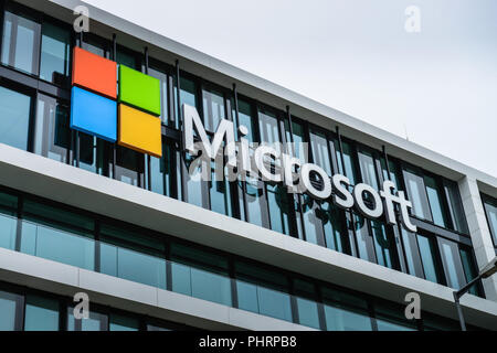 Microsoft Deutschlandzentrale, Walter-Gropius-Strasse, Schwabing, Muenchen, Bayern, Deutschland Stock Photo