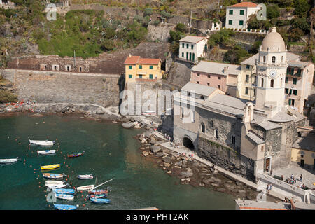 View of Vernazza and its harbour from above Stock Photo