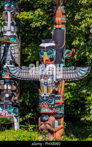 First Nations American Indian thunderbird totem pole at Brockton Point in Stanley Park in Vancouver, Canada Stock Photo