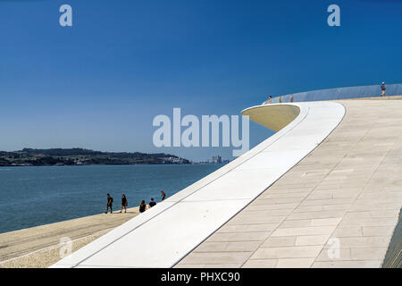 Portugal, Lisbon, Belem, MAAT, Museum of Art, Architecture and Technology on the banks of the river Tagus housed in former power station with new sect Stock Photo