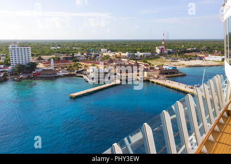 Cozumel, Mexico - May 04, 2018: The coastline and port with blue caribbean water at Cozumel, Mexico Stock Photo