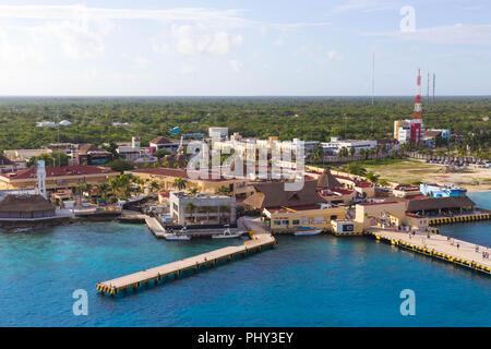 Cozumel, Mexico - May 04, 2018: The coastline and port with blue caribbean water at Cozumel, Mexico Stock Photo