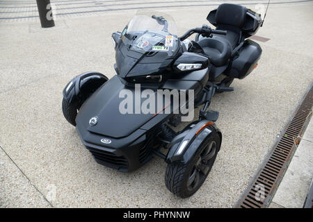 Full on view of a Can-Am’s Spyder F3 Limited, a Delta trikes motorcycle with two front wheels and one drive wheel on the back Stock Photo