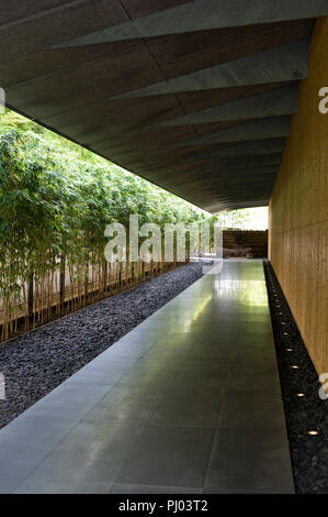 Photo shows the outer corridor leading to the entrance of the Nezu Museum in, Tokyo, Japan on 17 Sept. 2012. The  museum was  first conceptualized by  Stock Photo