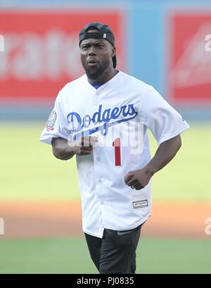 Kourtney Kardashian, Kevin Hart Throw Out Dodgers First Pitch: Pics