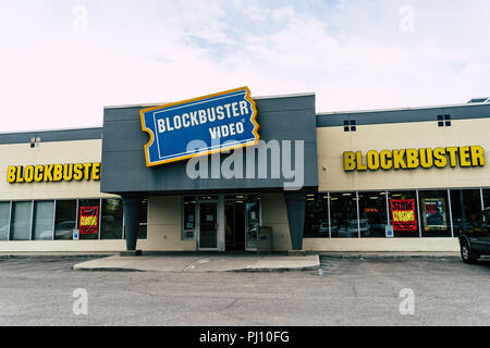 AUGUST 10 2018 - FAIRBANKS ALASKA: Exterior view of a closing Blockbuster Video movie rental store. Very few locations remain in the world Stock Photo