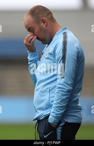 Manchester City Women's Manager Nick Cushing shows his frustration during the Continental Tyres Cup, Group One North match at the Academy Stadium, Manchester Stock Photo
