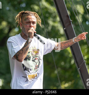 Chicago, USA. 20th Aug, 2021. Lil Skies (Kimetrius Christopher Foose)  during the Lyrical Lemonade Summer Smash Music Festival at Douglass Park on  August 20, 2021, in Chicago, Illinois (Photo by Daniel DeSlover/Sipa