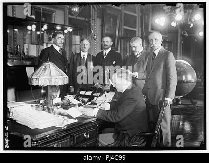 BARNETT, GEORGE, MAJ. GEN., COMMANDANT, U.S.M.C.; BLUE, VICTOR, REAR ADMIRAL, U.S.N.; CHIEF BUR. NAV.; DANIELS, JOSEPHUS, SECRETARY OF THE NAVY, 1913-1921; FECHTELER, A.F., CAPTAIN, U.S.N.;