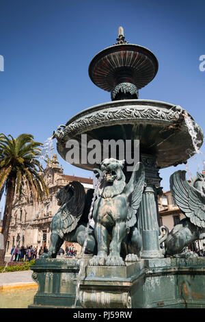 Portugal, Porto, Praça de Carlos Alberto, Fonte dos Leões, 19th-century French made fountain of the lions Stock Photo