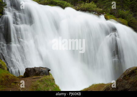 Waterfall on Falls Creek along Green Lakes Trail, Three Sisters Wilderness, Deschutes National Forest, Oregon Stock Photo