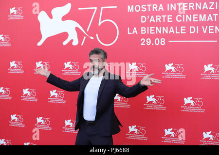 Venice, Italy. 4th Sep, 2018. Actor Leonardo Sbaraglia attends 'Acusada' photocall during the 75th Venice International Film Festival in Venice, Italy, Sept. 4, 2018. Credit: Cheng Tingting/Xinhua/Alamy Live News Stock Photo