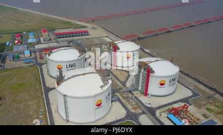 Nantong, Nantong, China. 5th Sep, 2018. Nantong, CHINA-The LNG (liquefied natural gas) terminal in Rudong County, Nantong, east China's Jiangsu Province.Statistics showed that the LNG Terminal in Rudong had unloaded 20.8 million ton liquefied natural gas from 248 vessels of 22 countries. Credit: SIPA Asia/ZUMA Wire/Alamy Live News