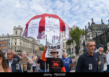 Westminster, London, UK. 5th Sept 2018. Pro-Brexit holding placard to Block Parliament & the Brexit Betrayal! march in Westminster, London, UK. 5th September 2018. Credit: Picture Capital/Alamy Live News Stock Photo