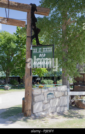 Entrance and sign at The Inn at Benton Hot springs on California Highway 120 USA Stock Photo