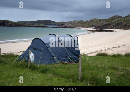 Scotland Sutherland Oldshoremore Beach Wild Camping Family Tent On Cliff Overlooking Beach Stock Photo Alamy