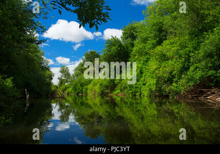 Luckiamute River, Luckiamute Landing State Park, Oregon Stock Photo