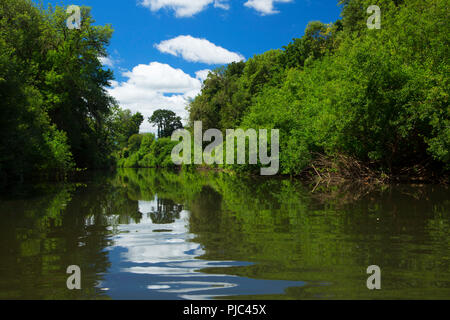 Luckiamute River, Luckiamute Landing State Park, Oregon Stock Photo