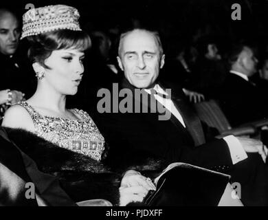 GINA LOLLOBRIGIDA ACTRESS (1962 Stock Photo - Alamy