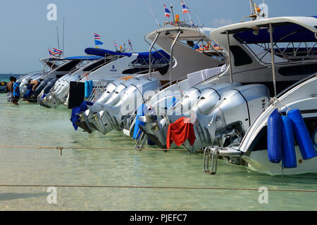 Boats for tourists on Koh Khai Iceland, Thailand, Boote für Touristen auf Koh Khai Island Stock Photo