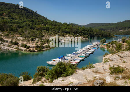 Lac d'Esparron in Alpes-de-Haute Provence region of Southern France Stock Photo