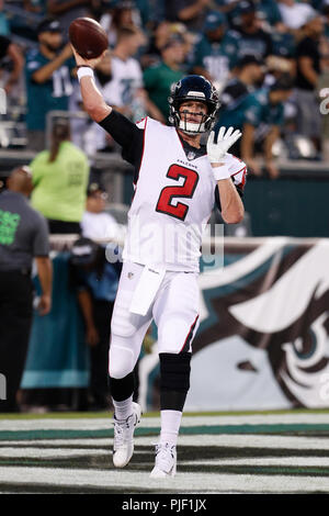 Philadelphia, Pennsylvania, USA. 6th Sep, 2018. Atlanta Falcons quarterback Matt Ryan (2) throws the ball prior to the NFL game between the Atlanta Falcons and the Philadelphia Eagles at Lincoln Financial Field in Philadelphia, Pennsylvania. Christopher Szagola/CSM/Alamy Live News Stock Photo