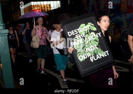 New York, NY USA. 6th. Sep, 2018. Ahead of the Global Climate Action Summit, a gathering of mayors & local governments, business and civil society in San Francisco, California from 12-14 September 2018, hundreds of local climate activists marched from Battery Park and through the streets of Lower Manhattan on September 6, 2018. Credit: G. Ronald Lopez/Alamy Live News Stock Photo