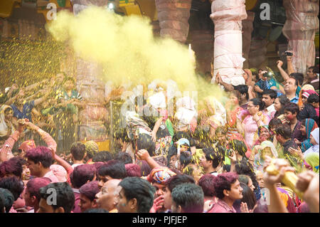 Devotees they celebrate Holi Festival  at Dwarka Dhish Mandir Mathura  Uttar Pradesh  India Asia, South Asia Stock Photo