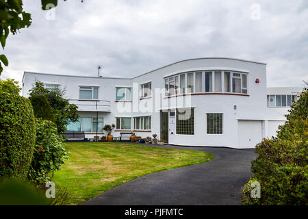 Art Deco Houses in Frinton, Essex, England, UK Stock Photo - Alamy