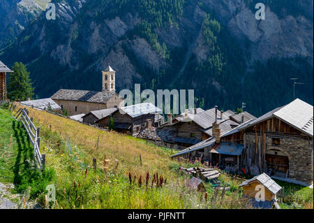 France. Hautes-Alpes (05), regional natural park of Queyras, village of Saint-Véran, 2042 M of altitude, highest commune of Europe. Stock Photo
