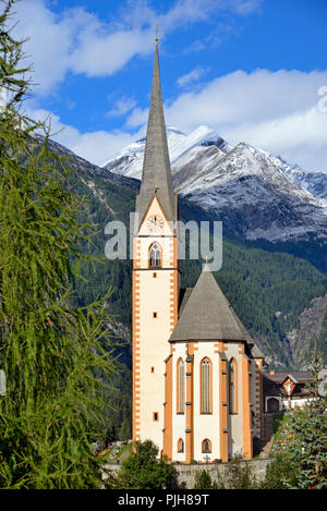 Late gothic parish church of St. Vinzenz, Heiligenblut, Hohe Tauern National Park, Carinthia, Austria Stock Photo