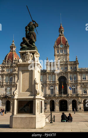 Spain, Galicia, A Coruna, Praza de María Pita, Maria Pita ststue in square and Concello da Coruña, Town Hall Stock Photo