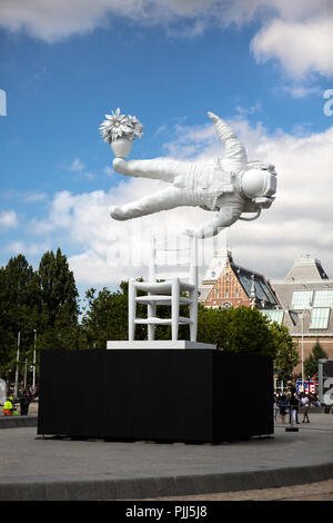 Europa Amsterdam Frühling Museum Astronaut Kunst 2018 Stock Photo