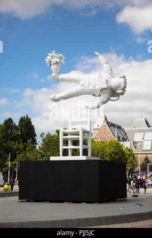 Europa Amsterdam Frühling Museum Astronaut Kunst 2018 Stock Photo