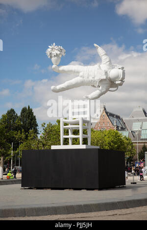 Europa Amsterdam Frühling Museum Astronaut Kunst 2018 Stock Photo