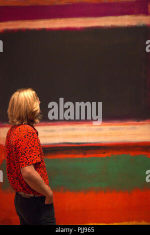 Mark Rothko, No. 3/No. 13, oil on canvas 1949, young artist man standing in front of famous abstract Rothko’s painting, Museum of Modern Art, New York Stock Photo