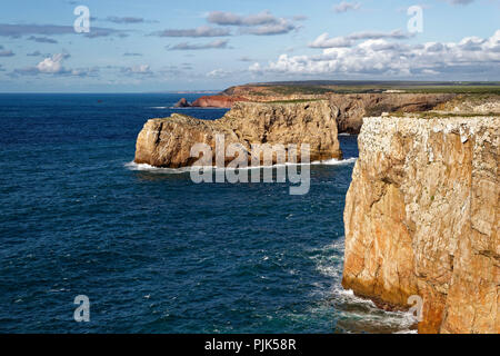 Cabo de Sao Vicente, the most south-western point of continental Europe on the imposing rocky shores of Atlantic in the Parque Natural do Sudoeste Alentejano and Costa Vicentina west of Sagres Stock Photo