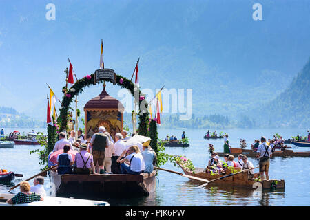 Hallstatt, Hallstätter See (Lake Hallstatt), Corpus Christi lake procession, Plätte (boat), ship in Austria, Oberösterreich, Upper Austria, Salzkammergut Stock Photo