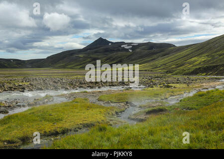 Iceland, Fjallabak, Holmsa River, Holmsarbotnar Moorland, green mountainsides, sunshine, Stock Photo