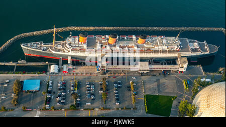 RMS Queen Mary, Ocean Steamer, Queen Mary Hotel in Long Beach Harbor, Long Beach, Los Angeles County, California, USA Stock Photo