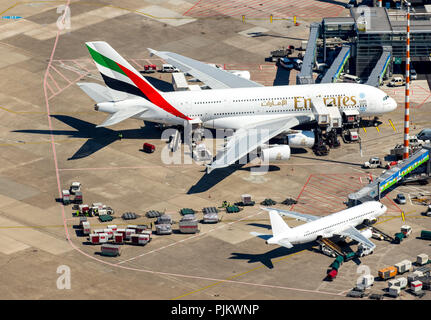 Dusseldorf Airport, Dusseldorf-Lohausen Airport, A6-EOB Emirates Airbus A380-861, at the gate, Aircraft Finger, Dusseldorf, Rhineland, North Rhine-Westphalia, Germany Stock Photo