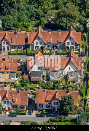 Müsendrei, workers' settlement with 24 semi-detached houses for the workers of the Henrichshütte, brick facades, plaster facades, Hattingen, Ruhr area, North Rhine-Westphalia, Germany Stock Photo