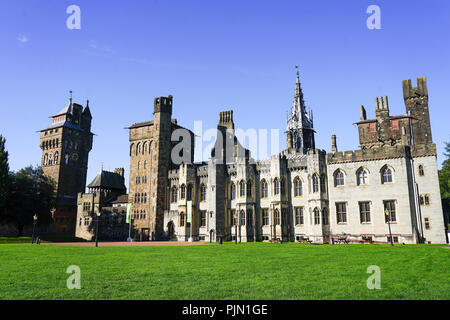 Views of Cardiff Castle in South Wales. Photo date: Friday, September 7, 2018. Photo: Roger Garfield/Alamy Stock Photo