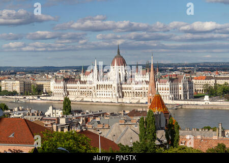 The Hungarian Parliament Building (Országház) in Budapest, Hungary viewed from the western (Buda) side of the River Danube. Stock Photo